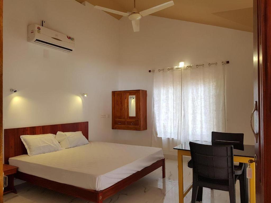 Kizhunna Rock Beach House Kannur Extérieur photo