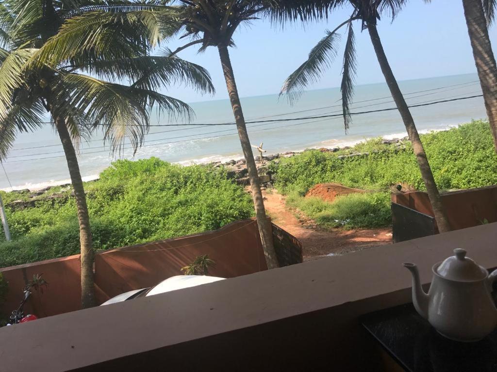 Kizhunna Rock Beach House Kannur Extérieur photo