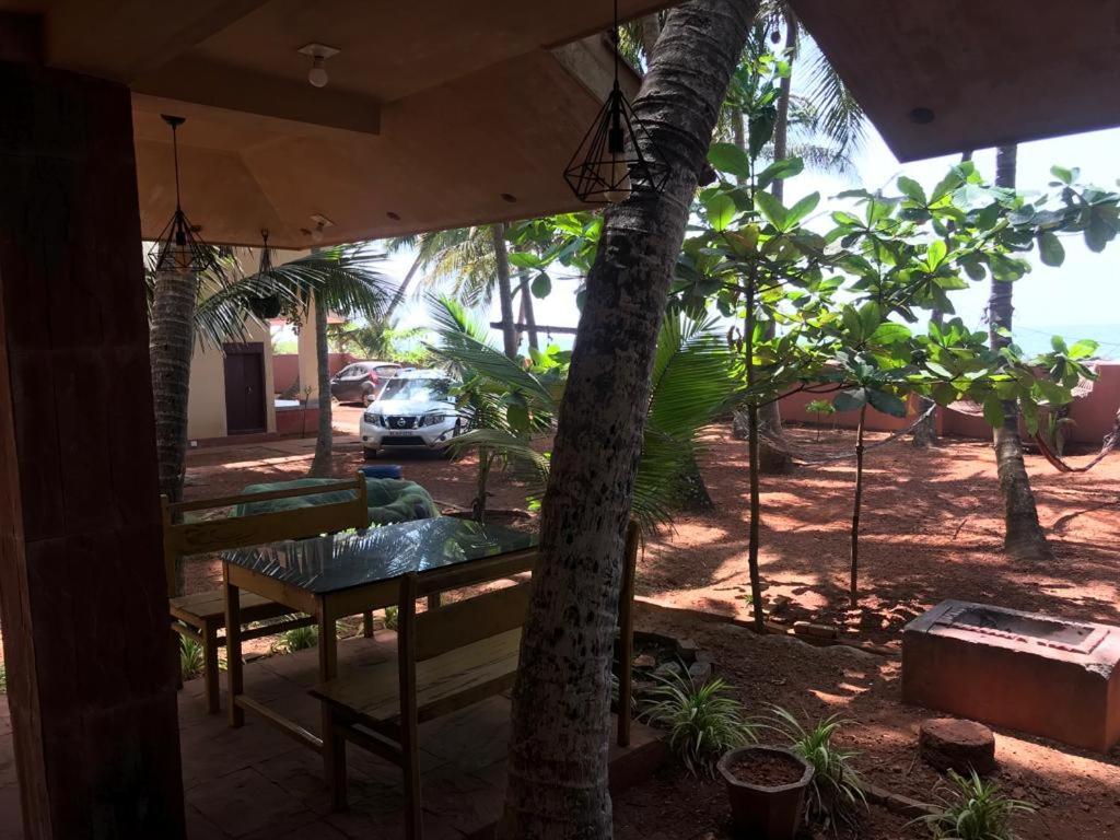 Kizhunna Rock Beach House Kannur Extérieur photo
